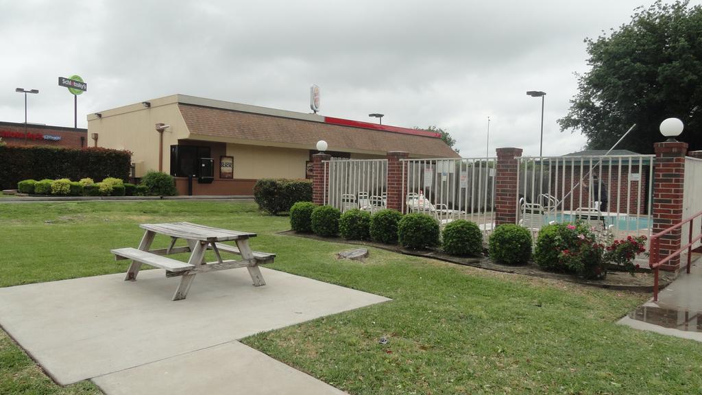 Studio 6 Waco Downtown Baylor 外观 照片